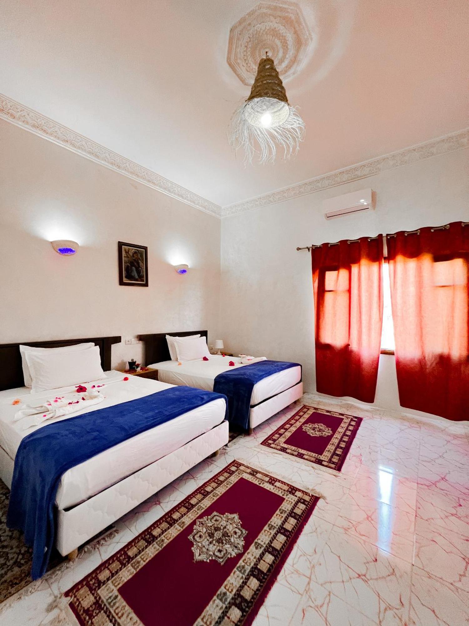 Guest House Qodwa Sidi Abdallah Ghiat エクステリア 写真