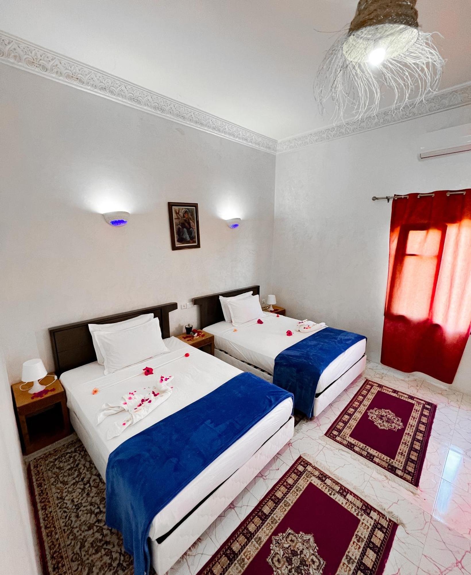 Guest House Qodwa Sidi Abdallah Ghiat エクステリア 写真