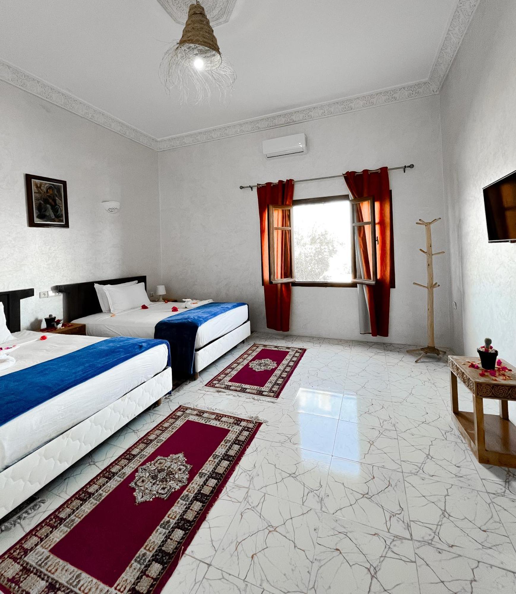 Guest House Qodwa Sidi Abdallah Ghiat エクステリア 写真