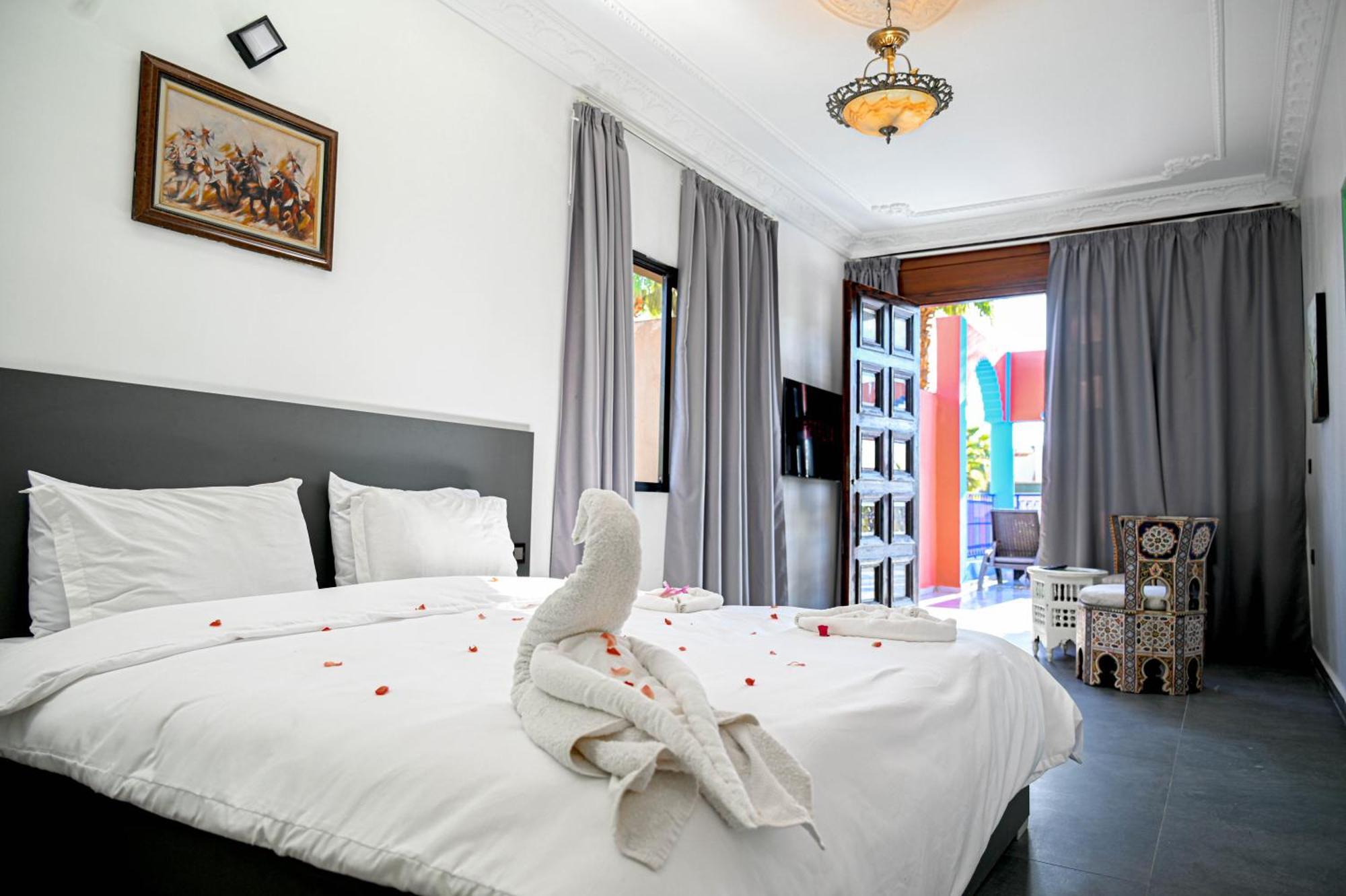 Guest House Qodwa Sidi Abdallah Ghiat エクステリア 写真